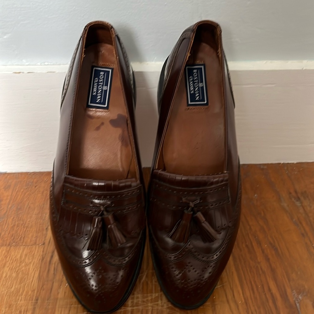 Bostonian Classics polished brown loafers with tassels